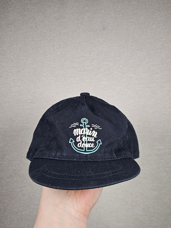 Casquette marine Kiabi 6 mois - photo numéro 4