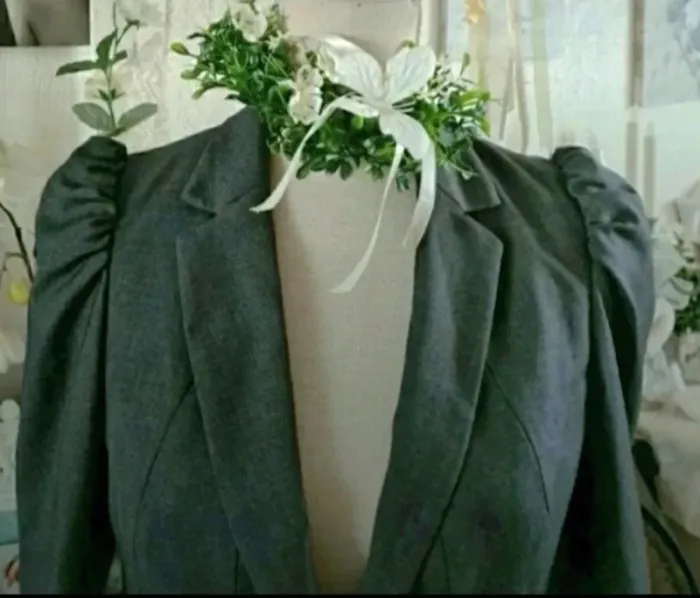 Jolie veste gris foncé H & M Taille 36 Neuve - photo numéro 2