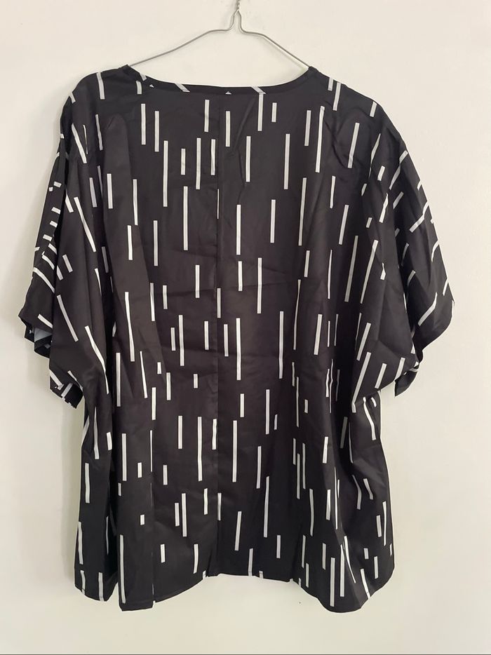 Ensemble tshirt/pantalon - photo numéro 2