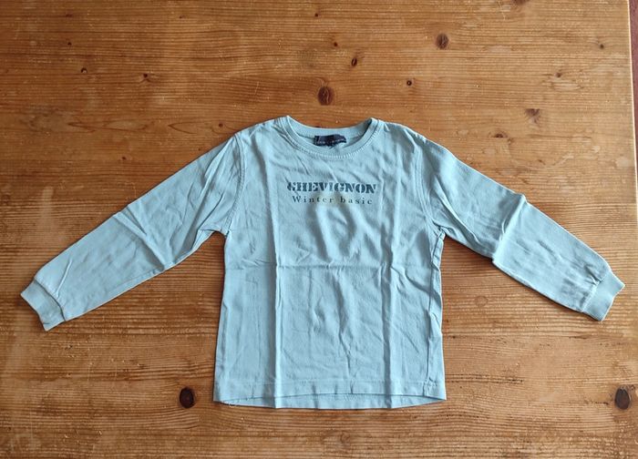 Tee-shirt manches longues - 5 ans - TBE - photo numéro 4