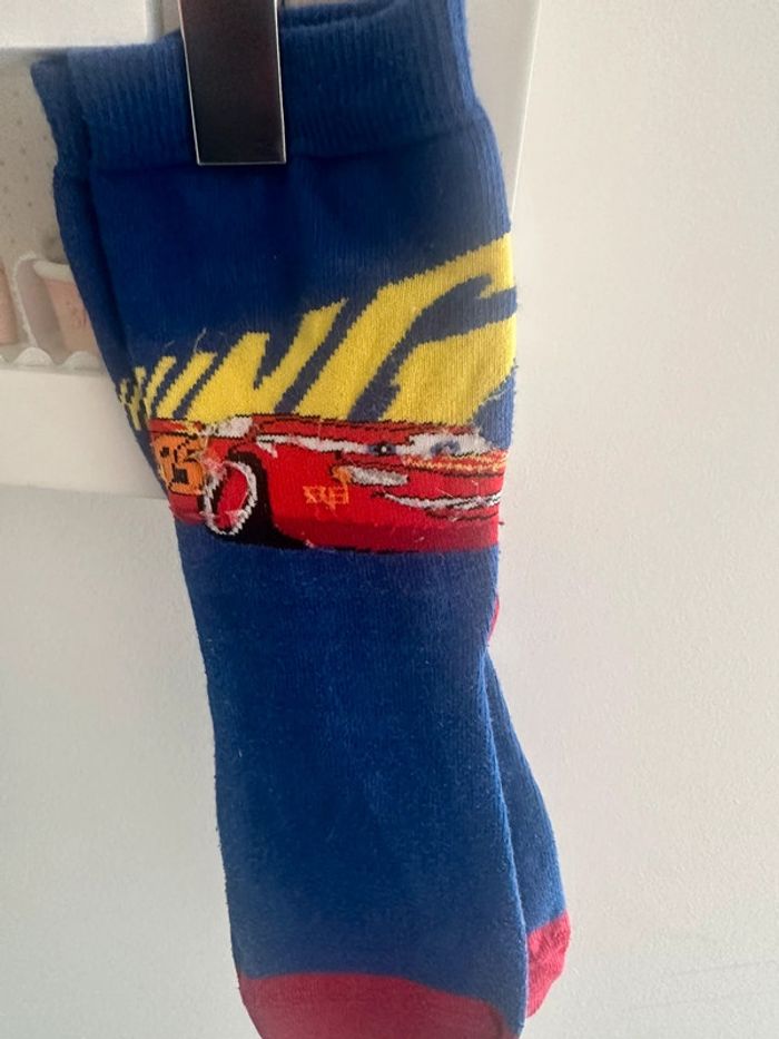 Peluche voiture Cars avec chaussettes cars - photo numéro 5