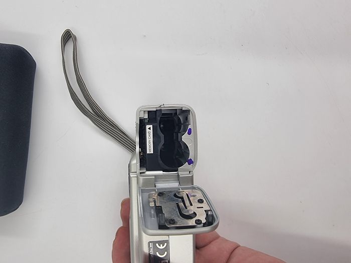 Appareil photo Concord Duo 2000 2.0 Megapixels avec sacoche sans câble et sans carte SD - photo numéro 4