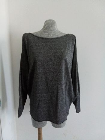 Très joli haut gris brillant hiver femme 38