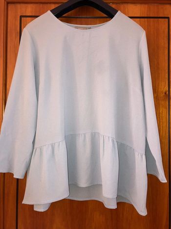 Blouse tunique bleue 38 neuve b. Young