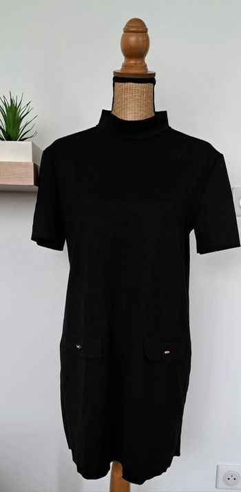 Robe noire Zara