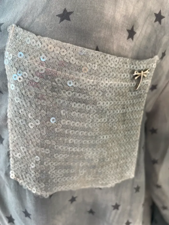 Superbe chemise fluide grise et sequins avec étoiles taille 38 - photo numéro 8