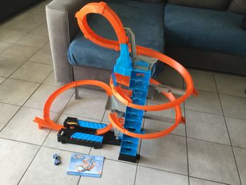 Circuit hot wheels