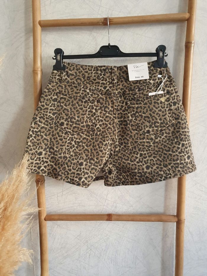 Jupe short Taille 40 - photo numéro 4