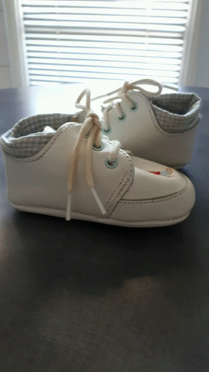 Chaussure bébé taille 20-21(6/10 mois) - photo numéro 2