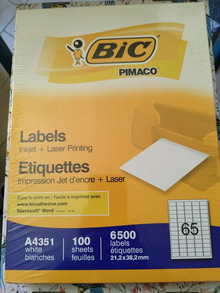 Étiquettes autocollante marque bic