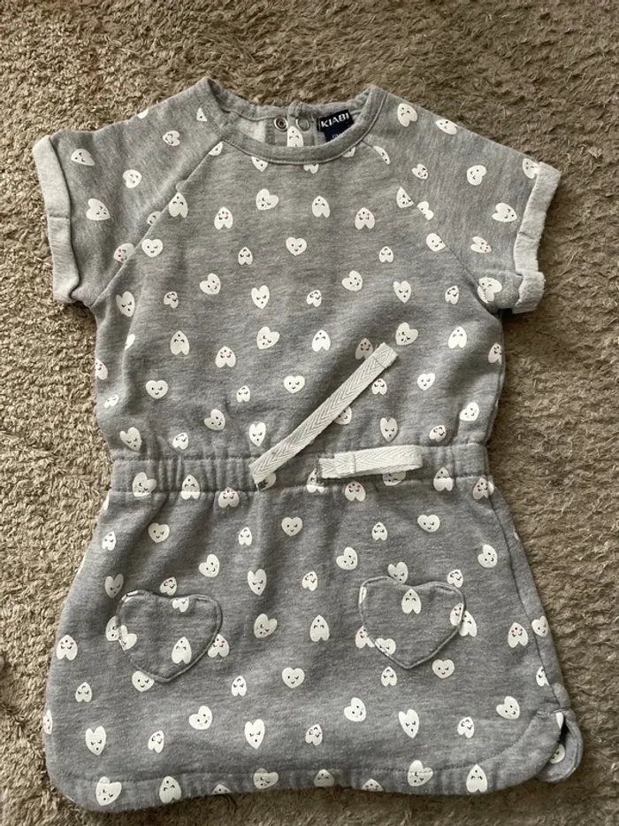 Lot robes filles 12 mois - photo numéro 2