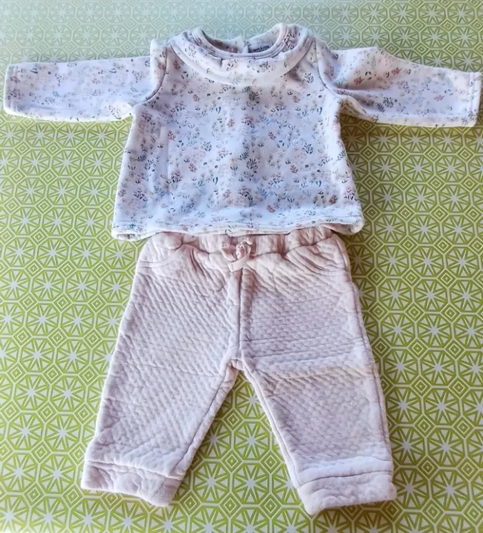 Lot de vêtements fille 12 mois - photo numéro 7
