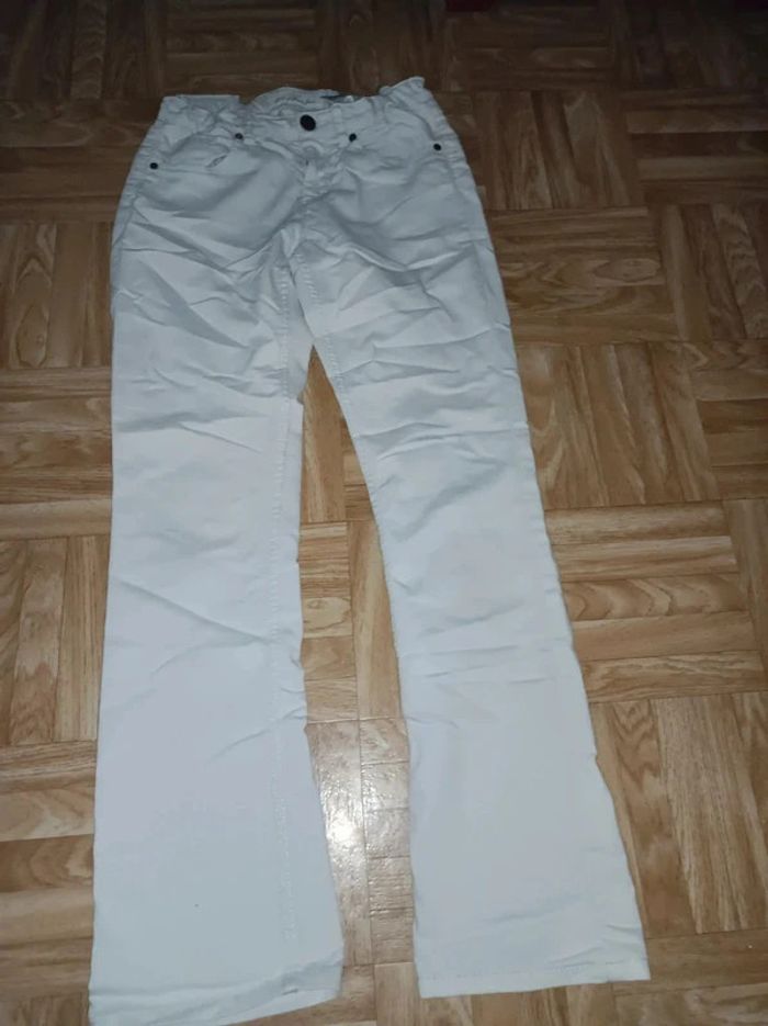 Pantalon fin fille H&M en très bon état taille 11 ans