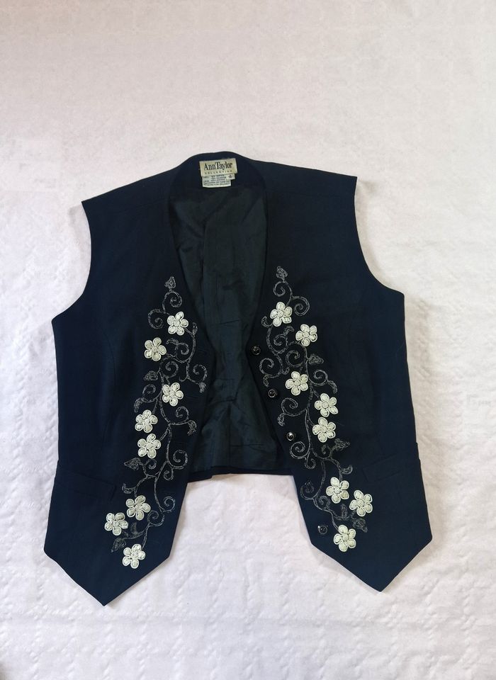 Boléro femme , vintage , Ann Taylor , vintage , fleur brodé, taille L