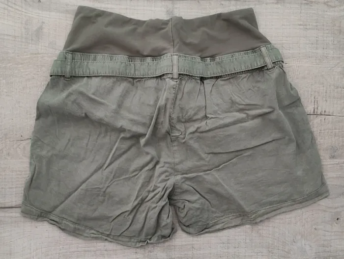 Short de grossesse - photo numéro 3