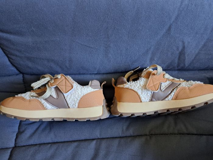 Paire baskets fille 33 - photo numéro 5