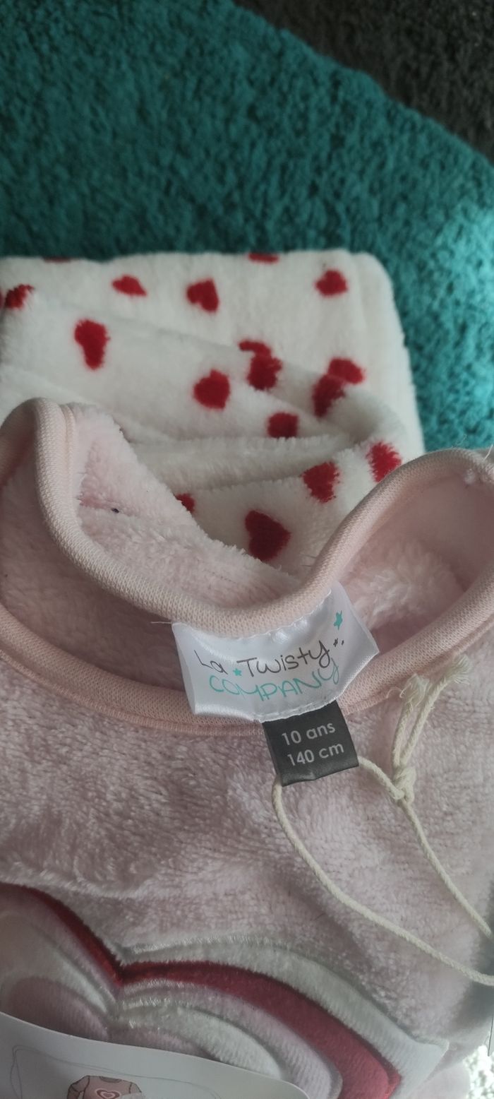 Pyjama polaire neuf - photo numéro 3