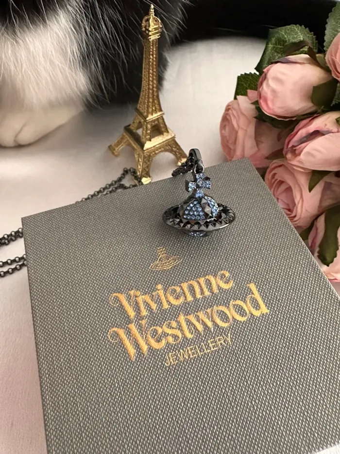 🪐Collier Vivienne Westwood Orbite noir avec zirconiums bleus – Modèle iconique - photo numéro 10