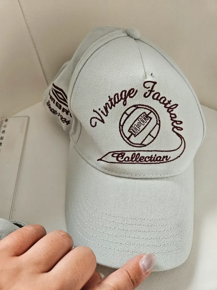 Casquette beige Umbro - photo numéro 3