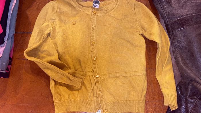 Lot 8 hauts - 8 ans - photo numéro 9