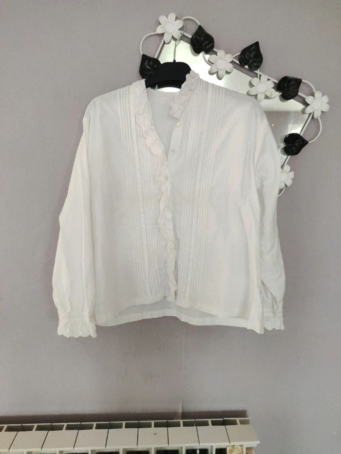 Chemise blanche brodée ancienne - photo numéro 2