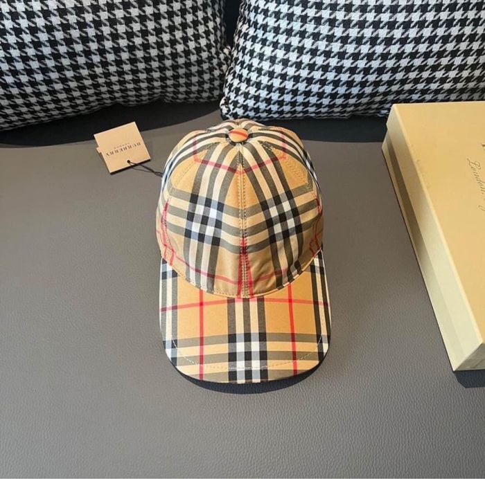 Casquette burberry neuve