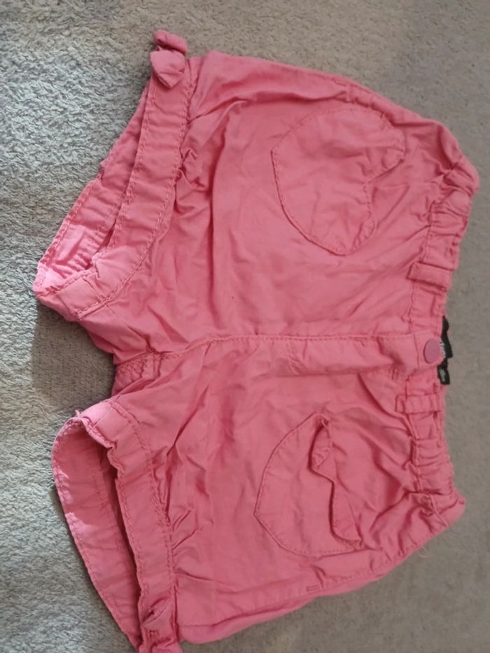 Lot jupe et short 3 ans fille