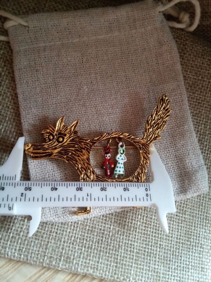 Broche le loup du petit chaperon rouge - photo numéro 2
