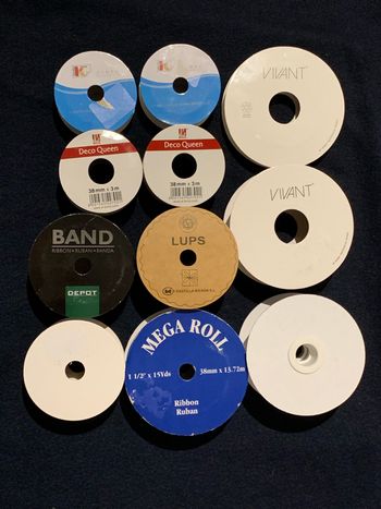 Lot 11 bobines en carton diam 6 à 10cm