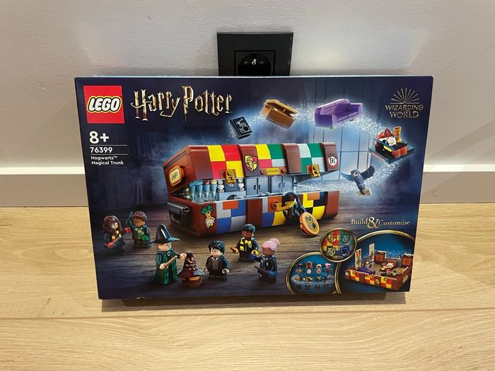 Lego Harry Potter 76399 La malle magique de Poudlard - photo numéro 1