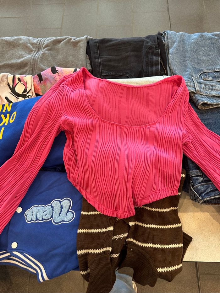 Lot de vêtements, voir photo - photo numéro 2