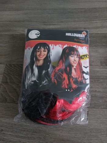 Perruque rouge neuf taille unique