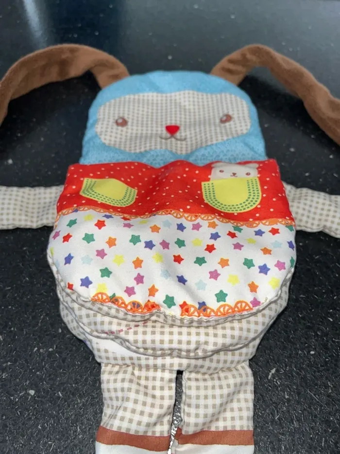 Peluche doudou plat lapin, livre la petite bébête qui monte qui monte qui monte - photo numéro 3