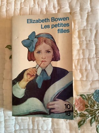 Roman Les Petites Filles, par Elizabeth Bowen
