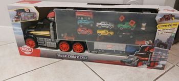 Camion transporteur véhicules petites voitures