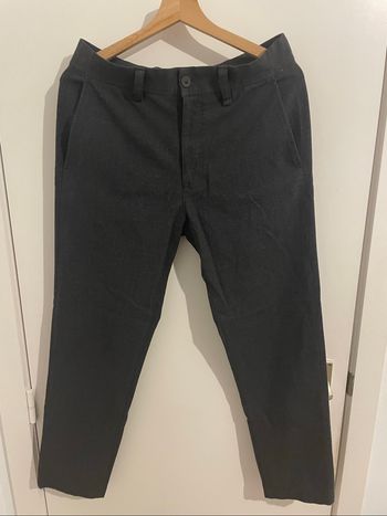 Pantalon Zara gris foncé – coupe chino