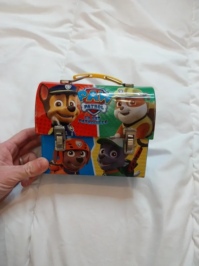 Boîte métallique pat patrouille