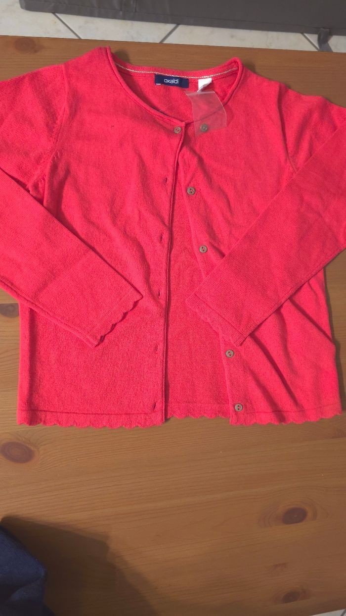 NEUFS (non portés) 🏷🏷🏷🥰🤩 superbe lot gilets 6 ans fille 🥰😍 - photo numéro 7