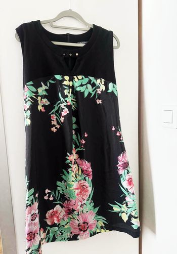Robe fleurie noire
