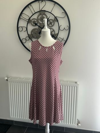Robe Ligne à Suivre taille 44