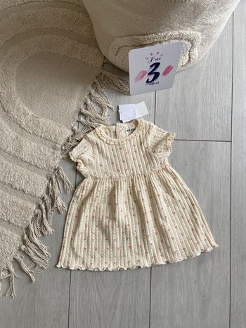 Robe blanche à fleurs été