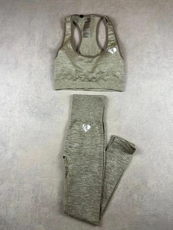 Ensemble Women's Best Seamless Set - Sports Bra + Leggings Gym Outfit | beige | Size S | Women #