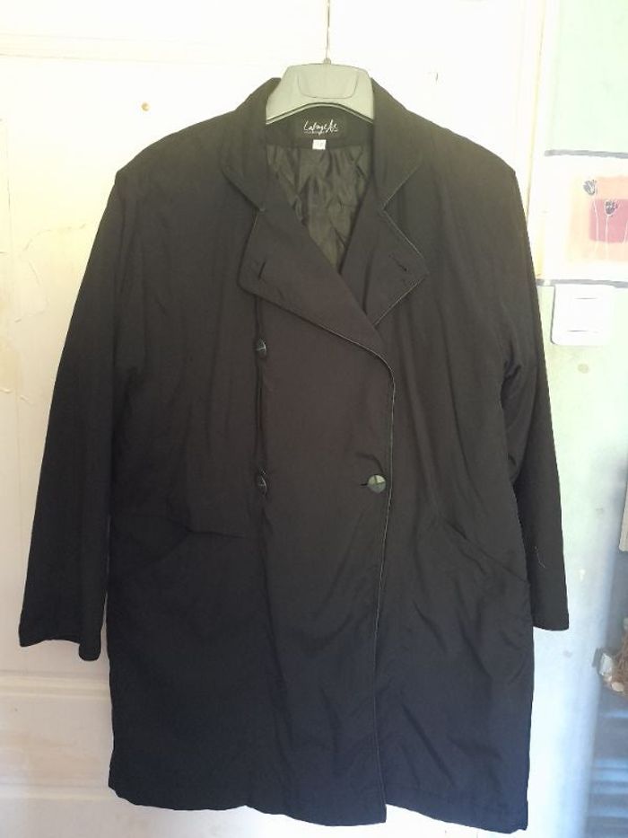 Manteau noir, marque Lafayette, taille 38