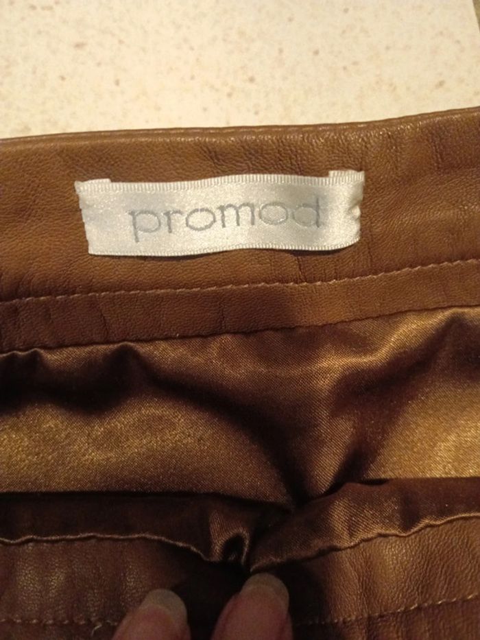 Mini-jupe en cuir taille 40 - photo numéro 4