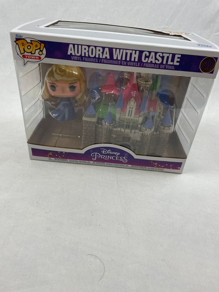 Funko pop disney Princesse Aurore et son château - photo numéro 4