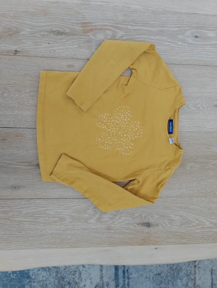 Tee shirt moutarde Okaïdi