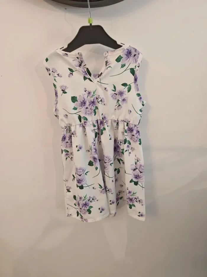 Robe d'été blanche et lilas à fleurs 2/3 ans - photo numéro 2