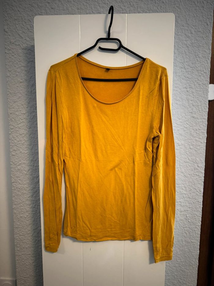 Tee-shirt manches longues moutarde