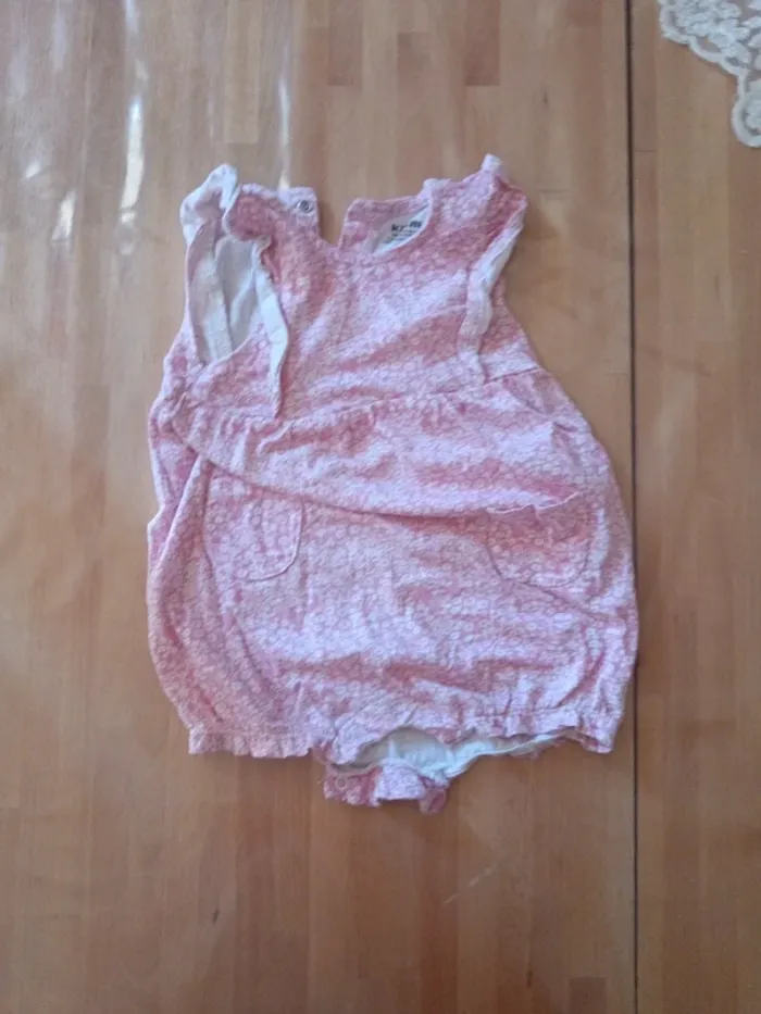 Lot barboteuse et t-shirt - photo numéro 6