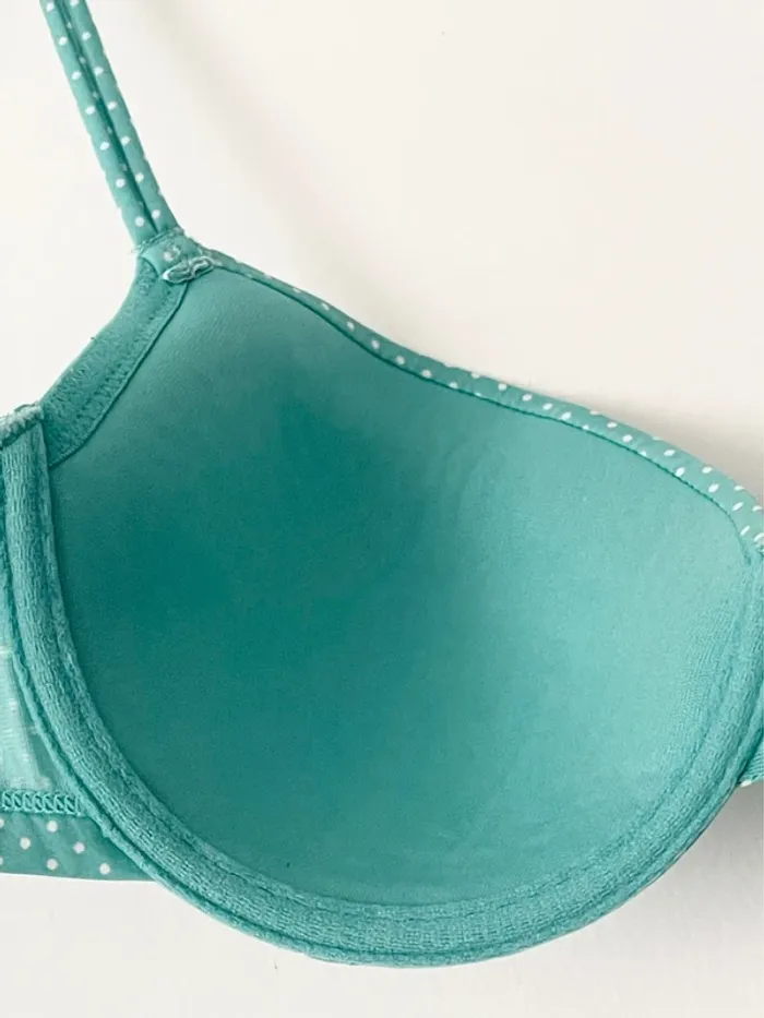 Soutien-gorge Miss Helen de chez Monoprix taille 90B turquoise à pois blancs - photo numéro 7